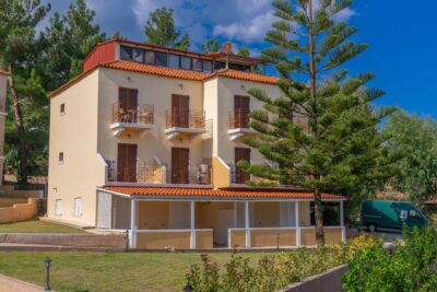 Karavados Beach Hotel – Apartment Ground Floor Garden View (6)